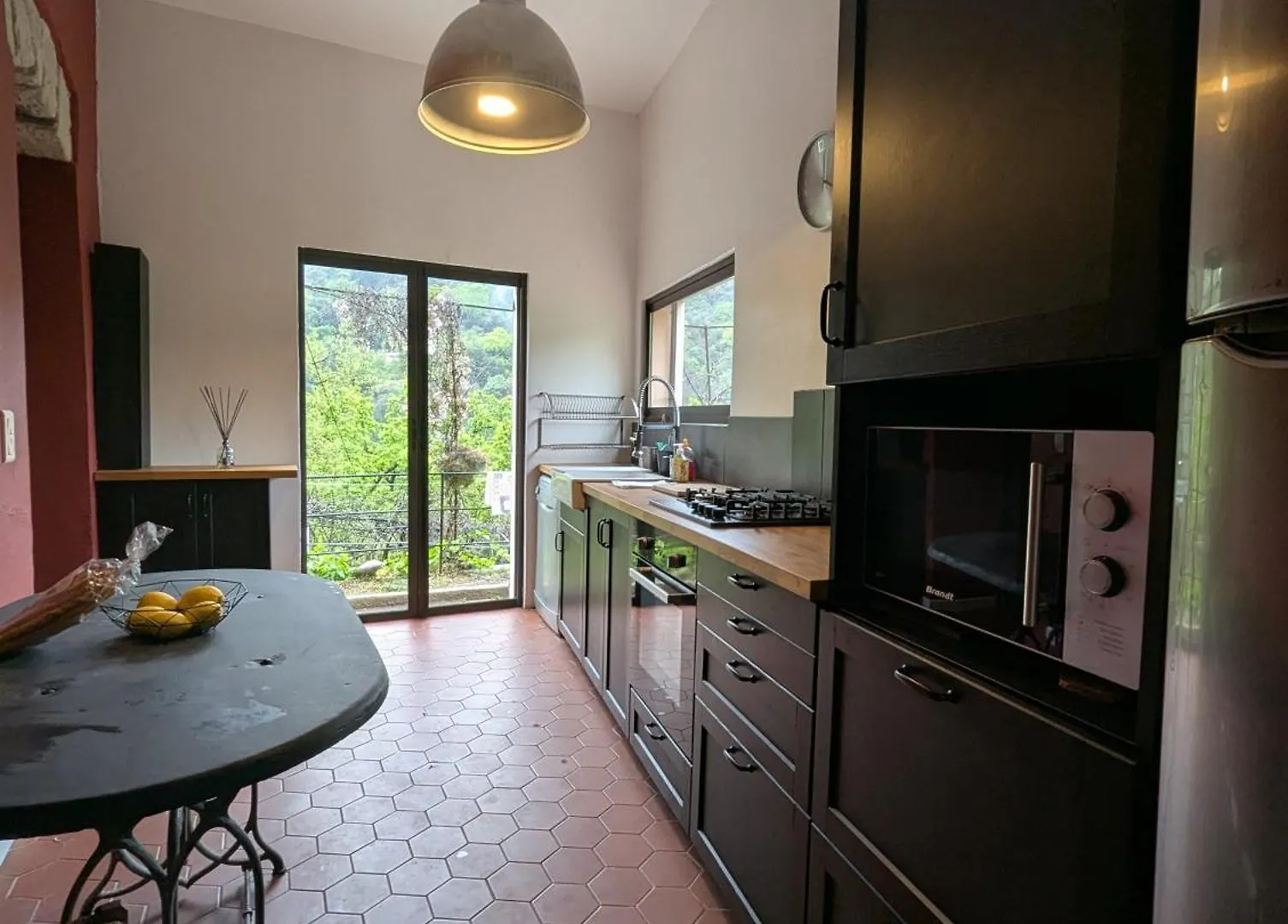 Maison De Famille Entre Mer & Collines - Charme, Citronniers Et Tranquillite - Acces Marche Et Sentier 3 Min Menton 0*,  Frankrig